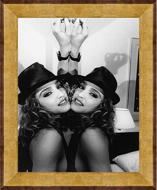 Картина в раме - Madonna - Мадонна
