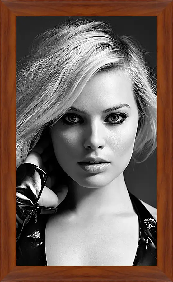 Картина в раме - Марго Робби. Margot Robbie