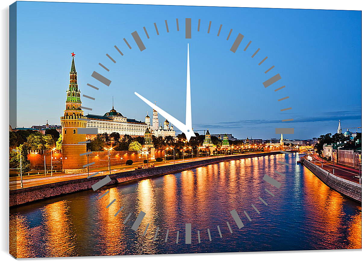 Часы картина - Москва река и Кремль