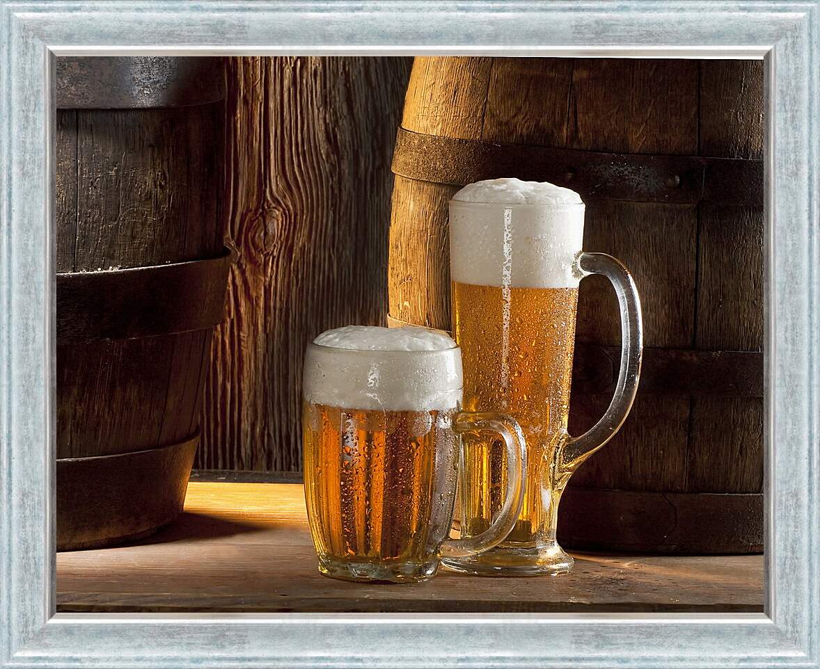 Картина в раме - Кружки с пивом