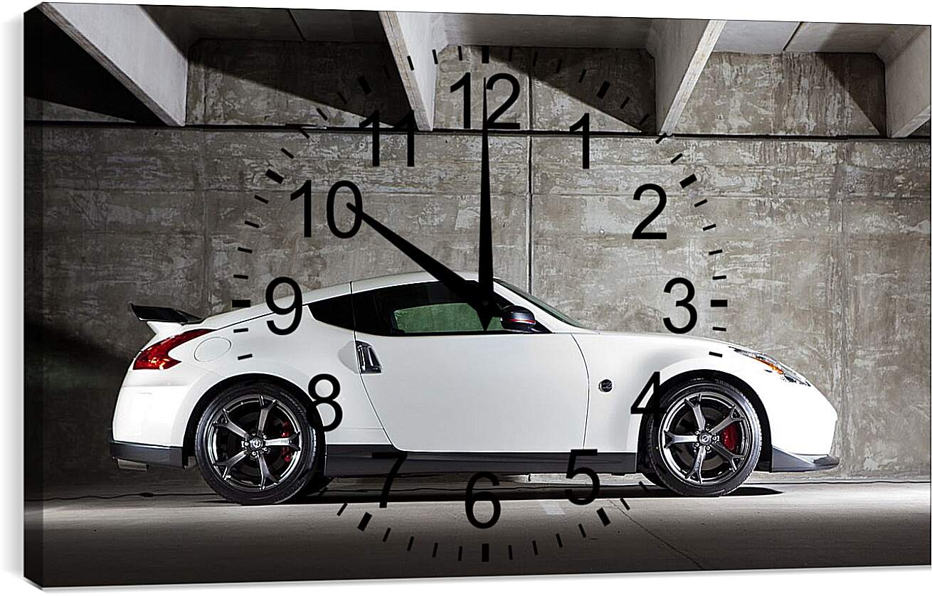 Часы картина - Белый Ниссан (Nissan)