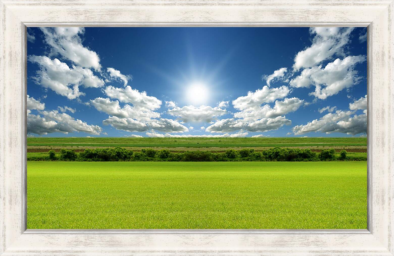 Картина в раме - Солнце и облака
