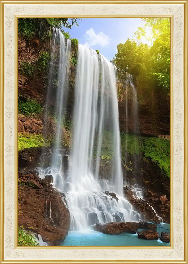 Картина в раме - Водопад
