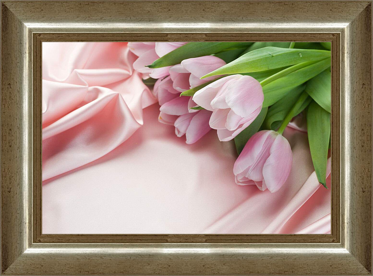 Картина в раме - Букет тюльпанов
