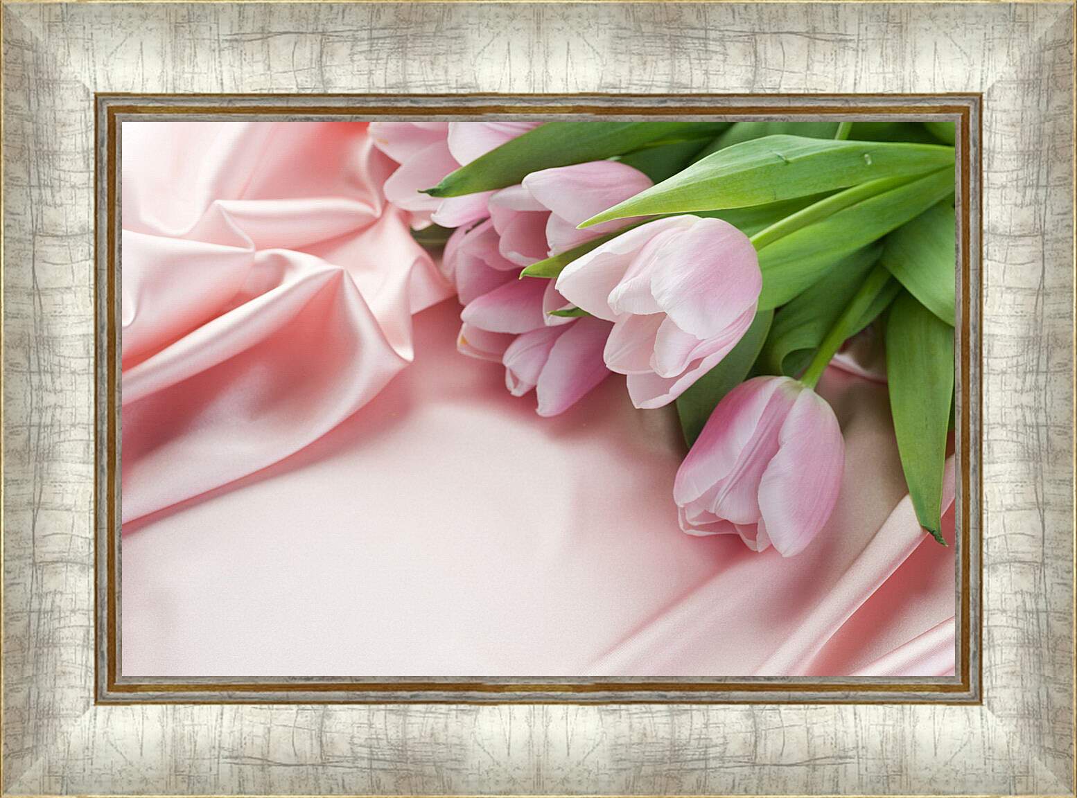 Картина в раме - Букет тюльпанов
