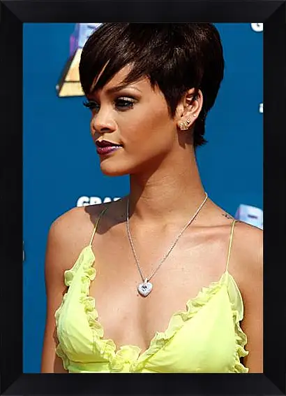 Картина в раме - Rihanna Fenty - Рианна Фент
