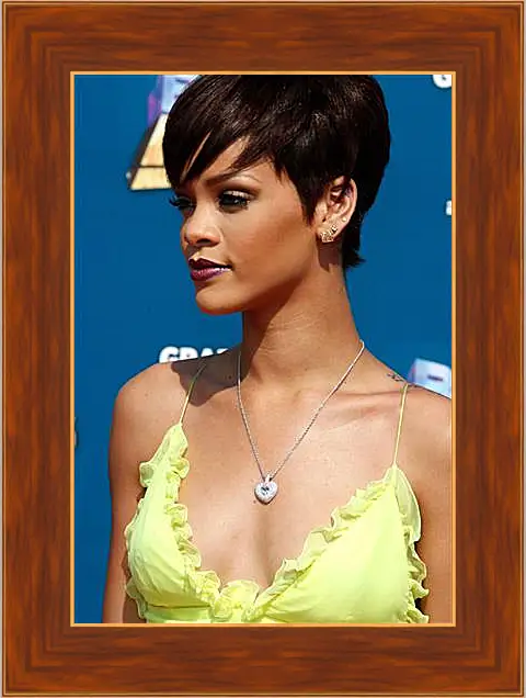 Картина в раме - Rihanna Fenty - Рианна Фент
