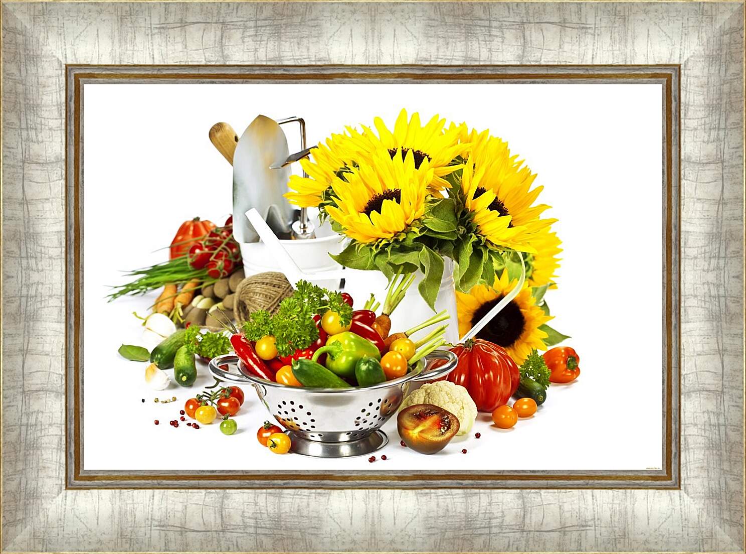 Картина в раме - Подсолнухи и овощи