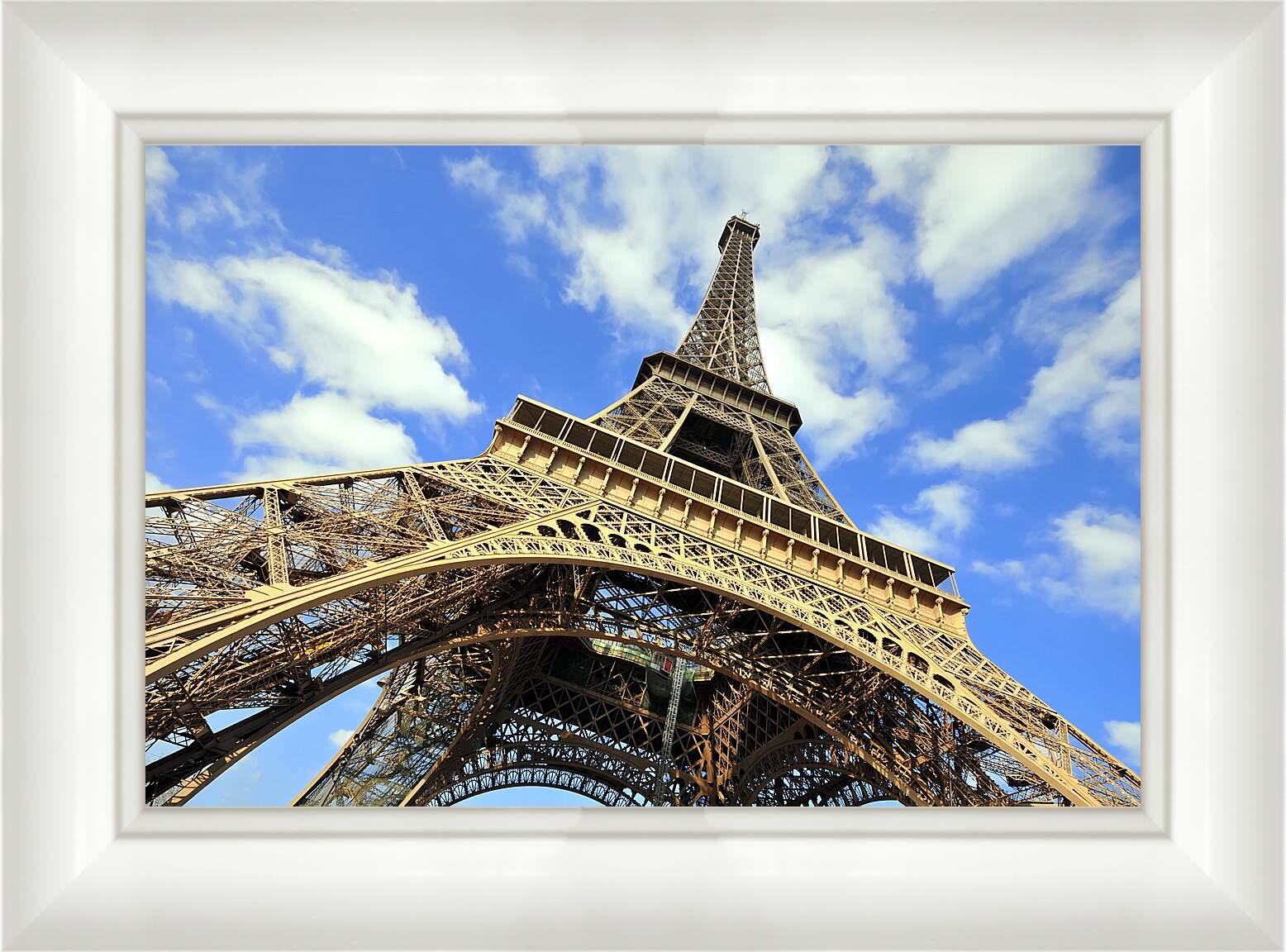 Картина в раме - Париж. Эйфелева башня.