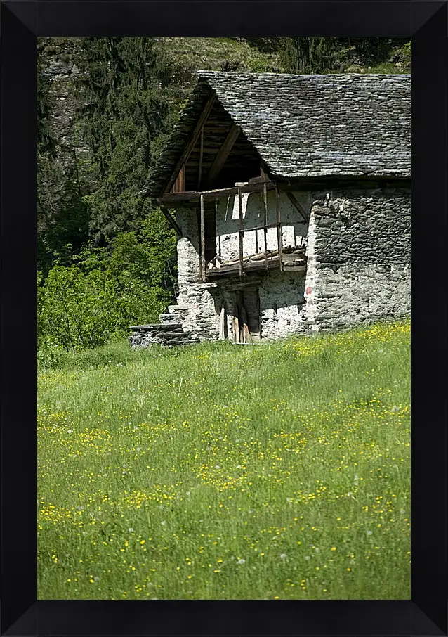 Картина в раме - Домик в горах
