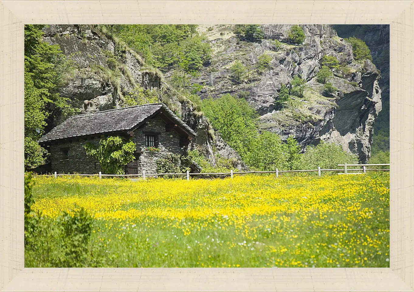 Картина в раме - Домик в горах
