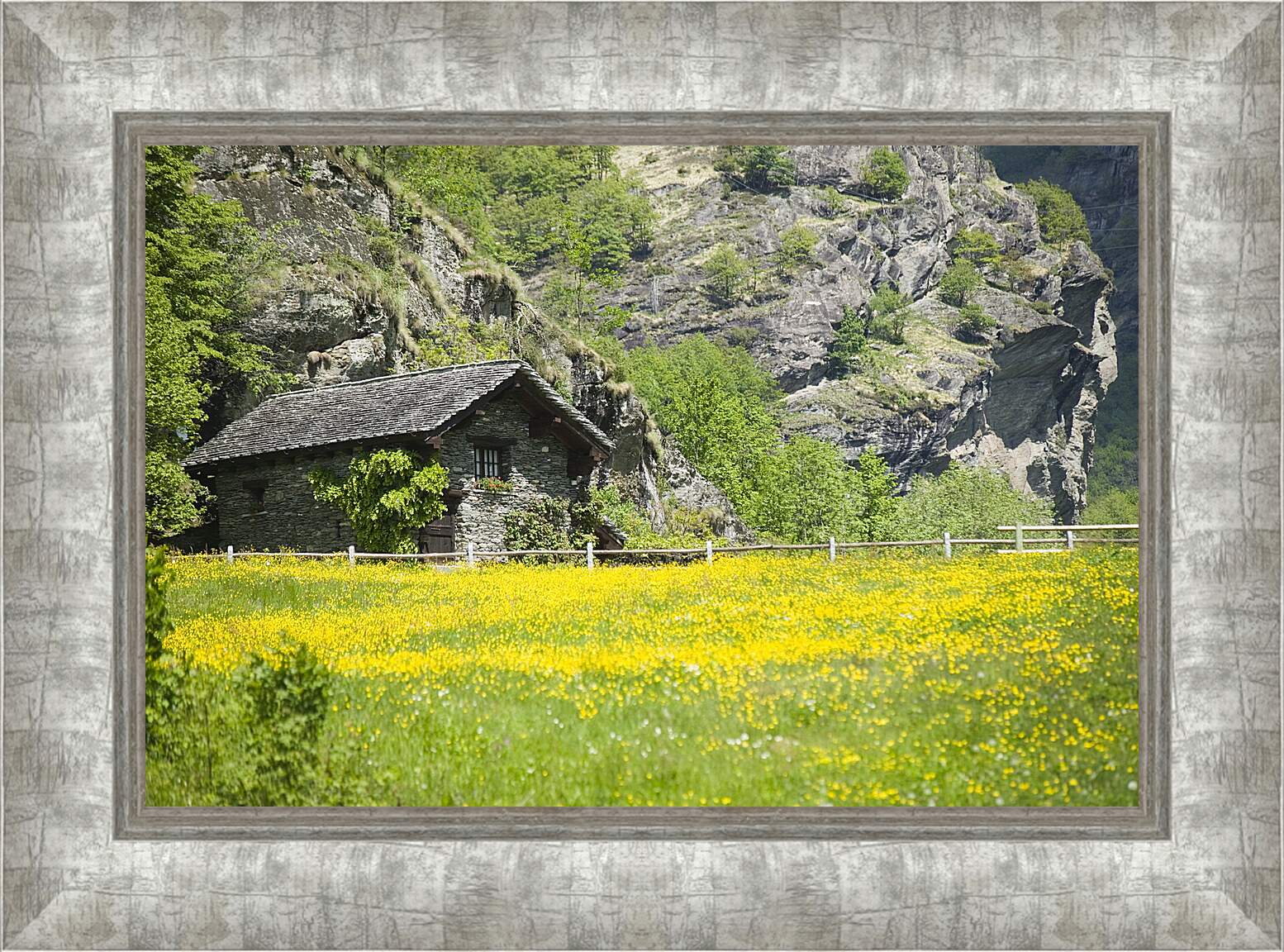 Картина в раме - Домик в горах

