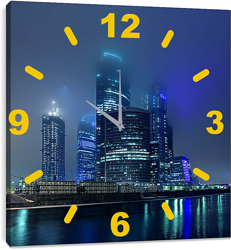 Часы картина - Москва-Сити
