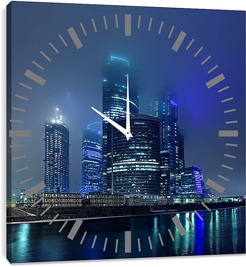 Часы картина - Москва-Сити