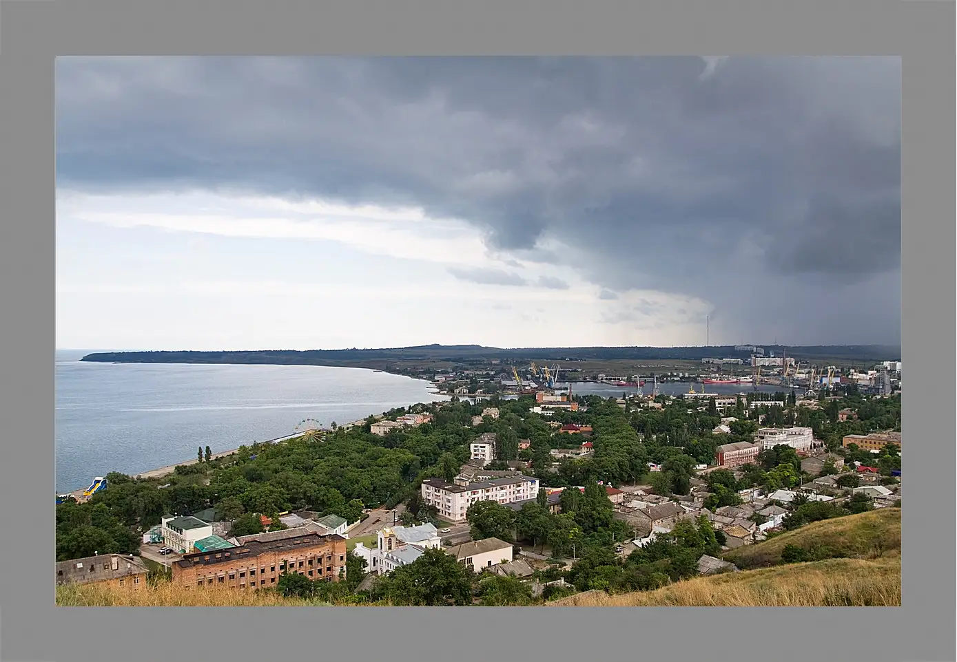 Картина в раме - Гроза надвигаетсяУкраина
