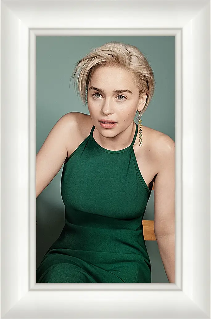 Картина в раме - Эмилия Кларк. Emilia Clarke