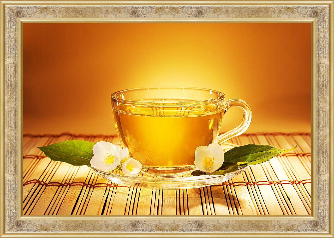 Картина в раме - Чай и цветочки на блюдце