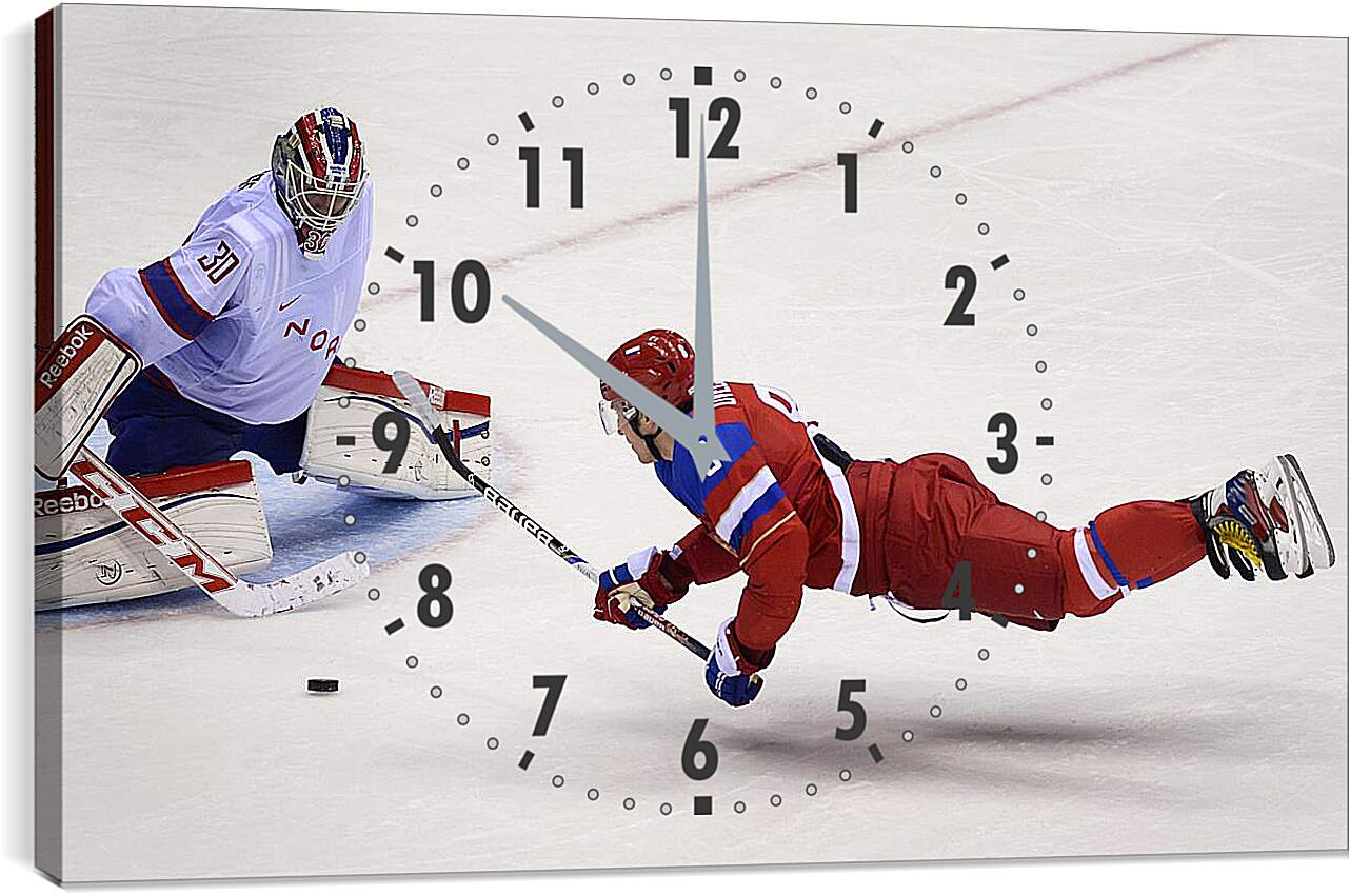 Часы картина - Александр Овечкин в падении. Сборная России по хоккею