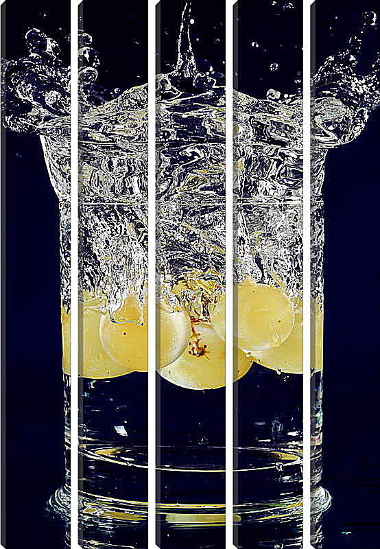 Модульная картина - Виноград в воде
