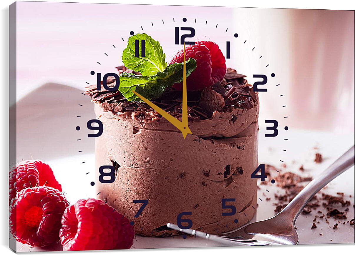 Часы картина - Шоколадный десерт с малиной