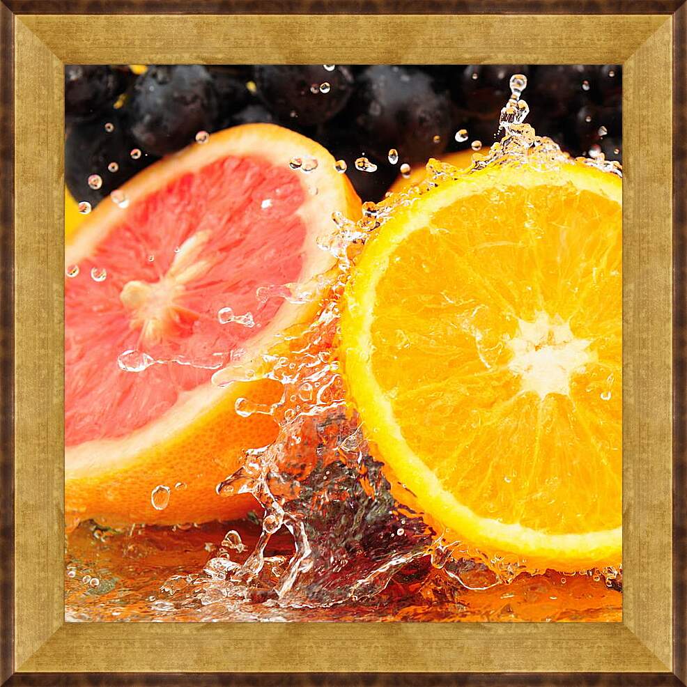 Картина в раме - Апельсин и грейпфрут в воде