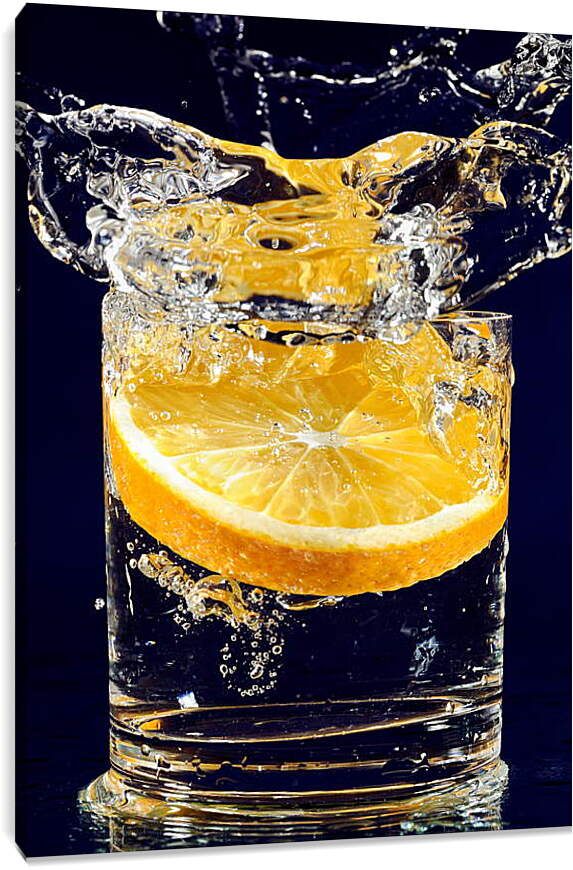 Постер и плакат - Апельсин в стакане воды