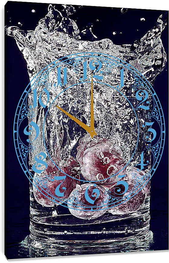 Часы картина - Красный виноград и всплеск воды