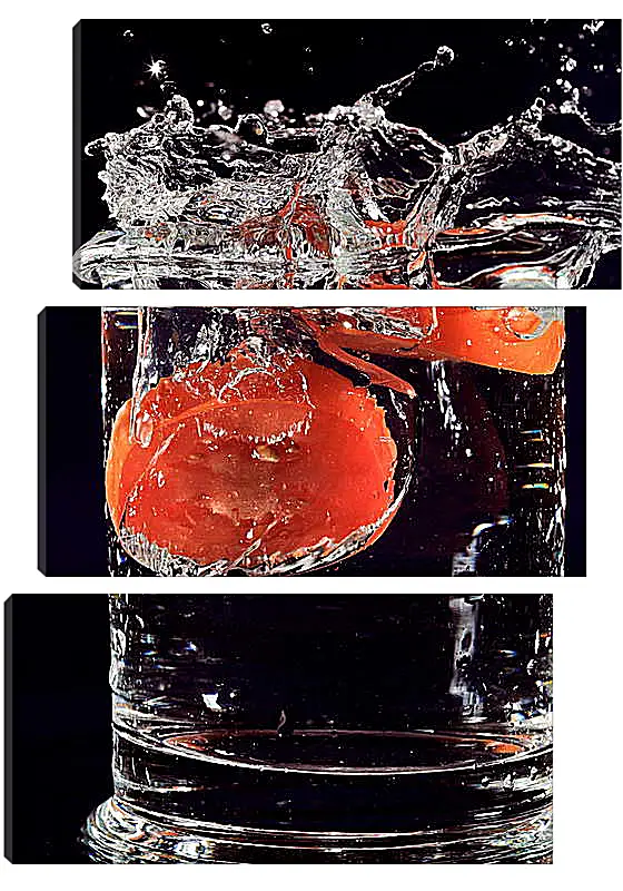 Модульная картина - Помидор в стакане воды
