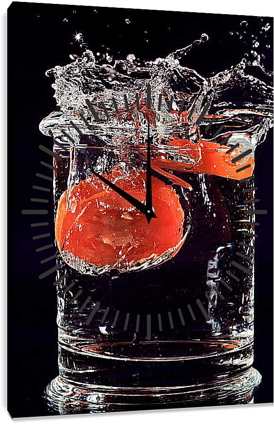 Часы картина - Помидор в стакане воды