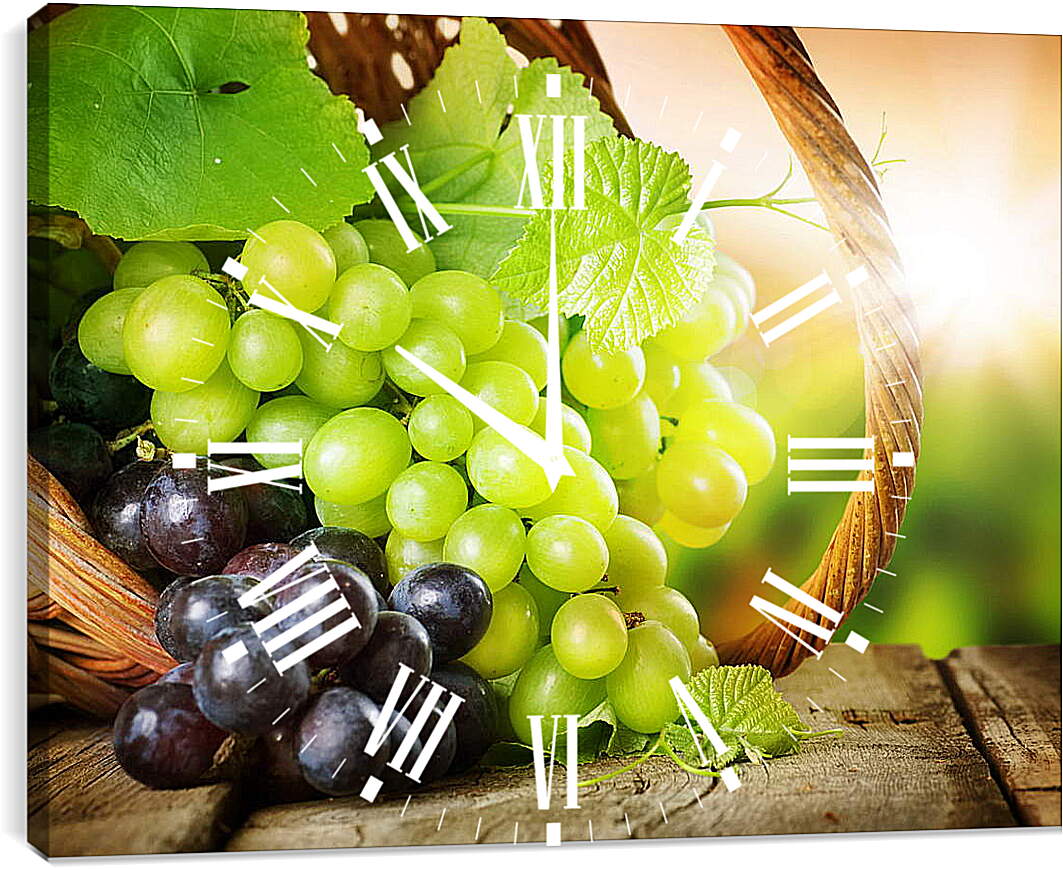 Часы картина - Виноград в корзине и луч солнца