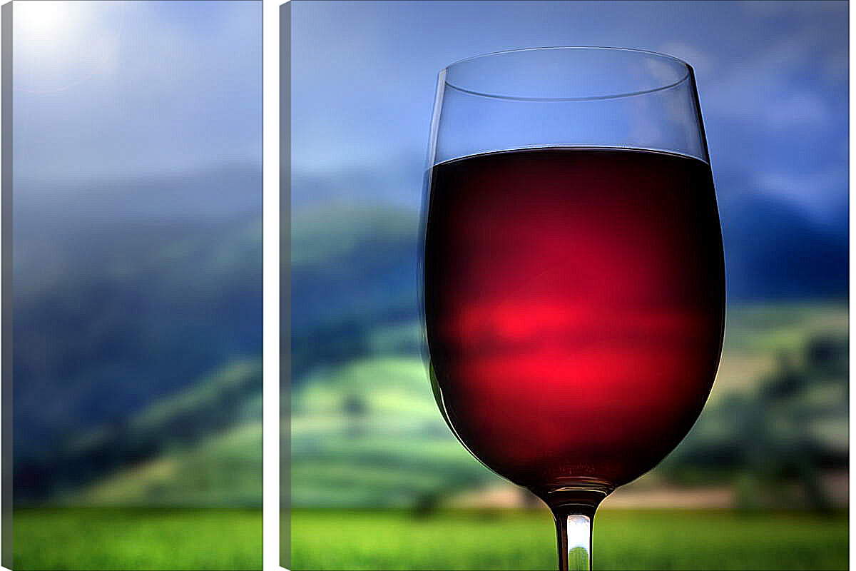 Модульная картина - Бокал вина на фоне пейзажа