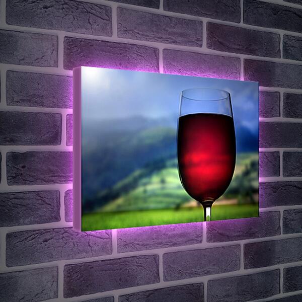 Лайтбокс световая панель - Бокал вина на фоне пейзажа