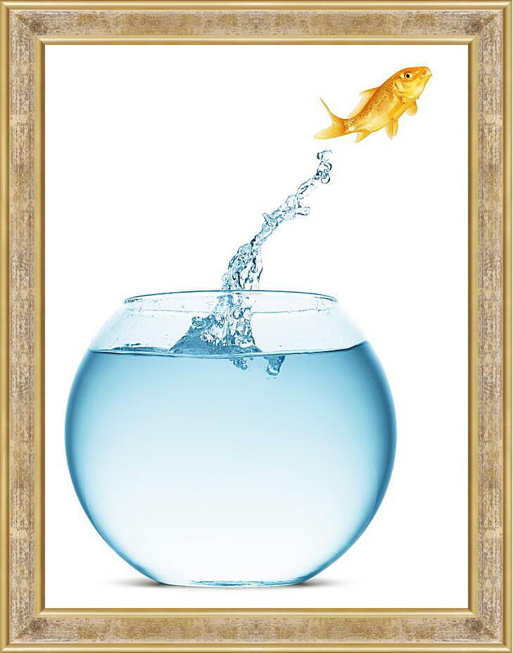 Картина в раме - Прыжок золотой рыбки

