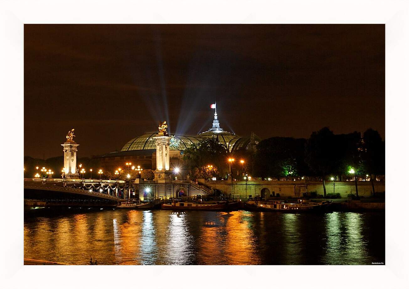 Картина в раме - Ночной Париж