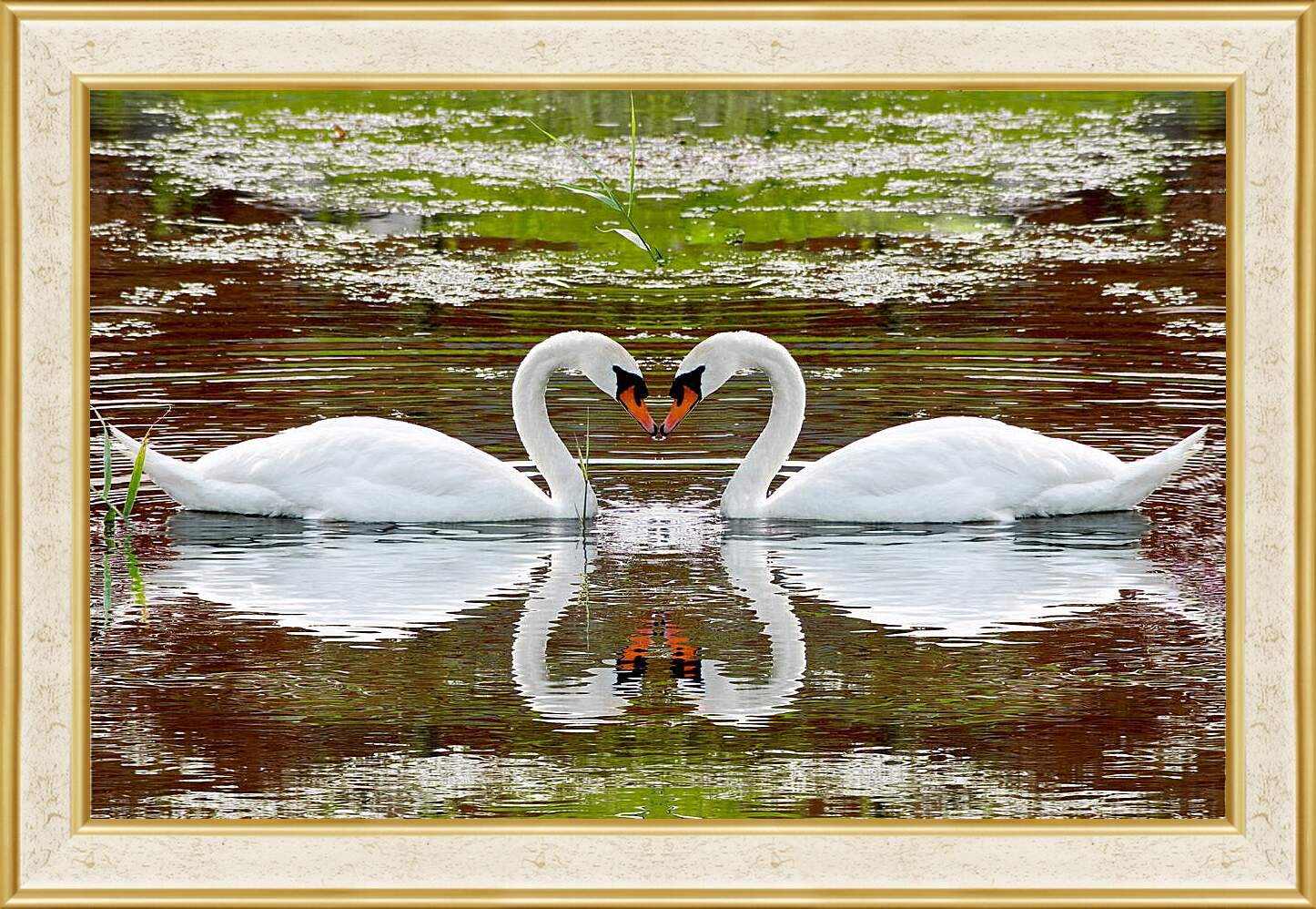 Картина в раме - Два лебедя
