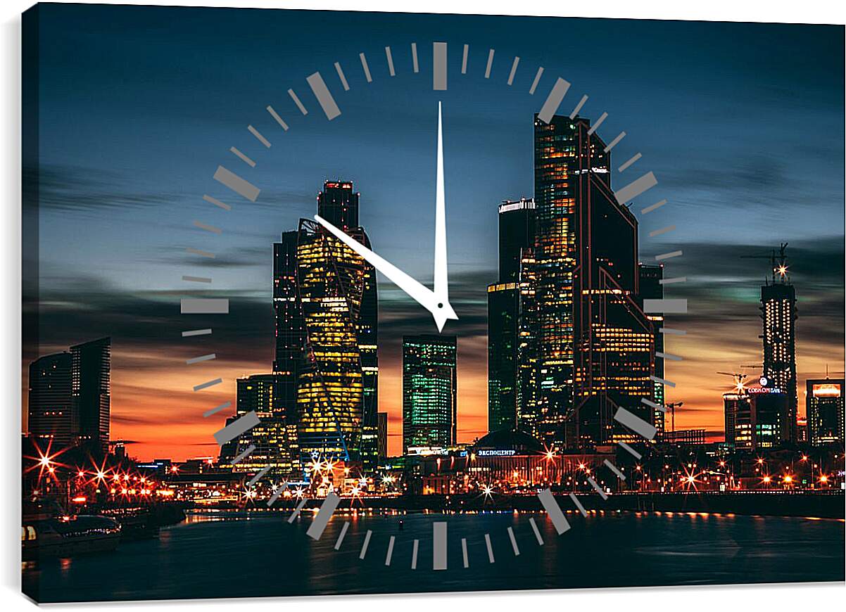 Часы картина - Вечерний Москва-сити