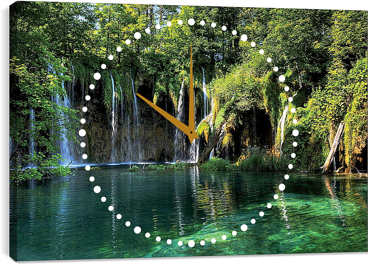 Часы картина - Водопады и зеленое озеро
