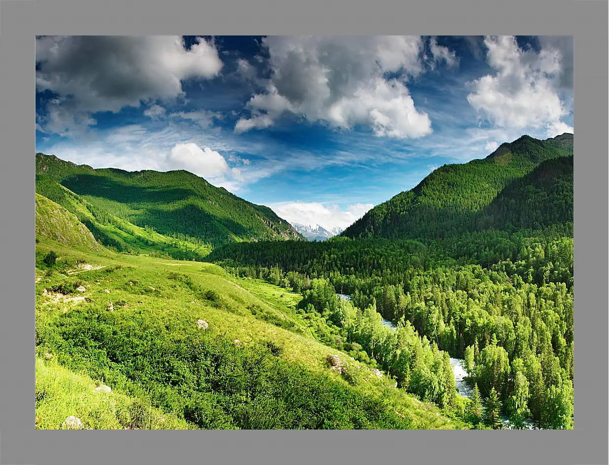 Картина в раме - Тучки над горами