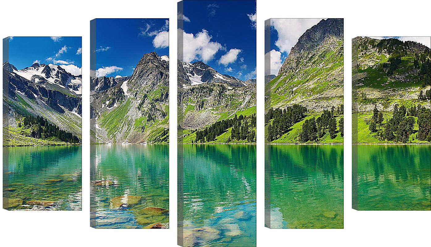 Модульная картина - Вода зелёного цвета на фоне гор