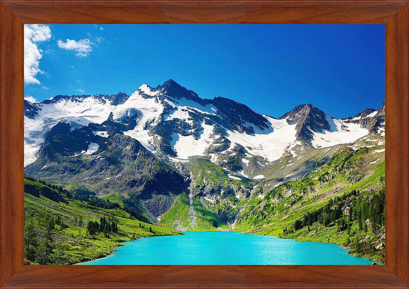 Картина в раме - Заснеженные горы и синий водоём