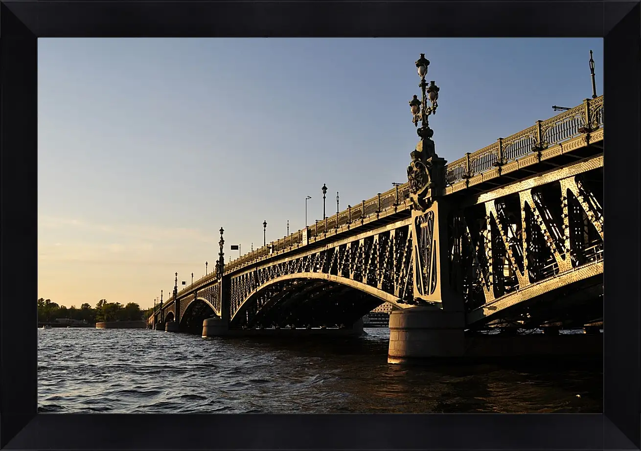 Картина в раме - Мост в Санкт-Петербурге