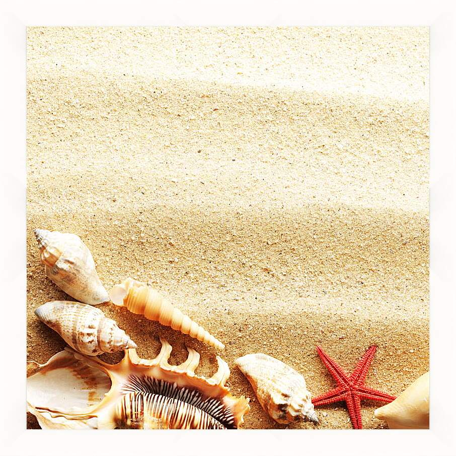 Картина в раме - Красная звезда на песке
