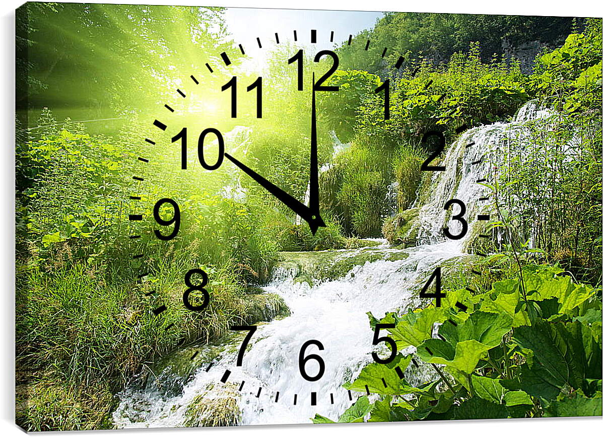 Часы картина - Водопад в лесу под солнцем
