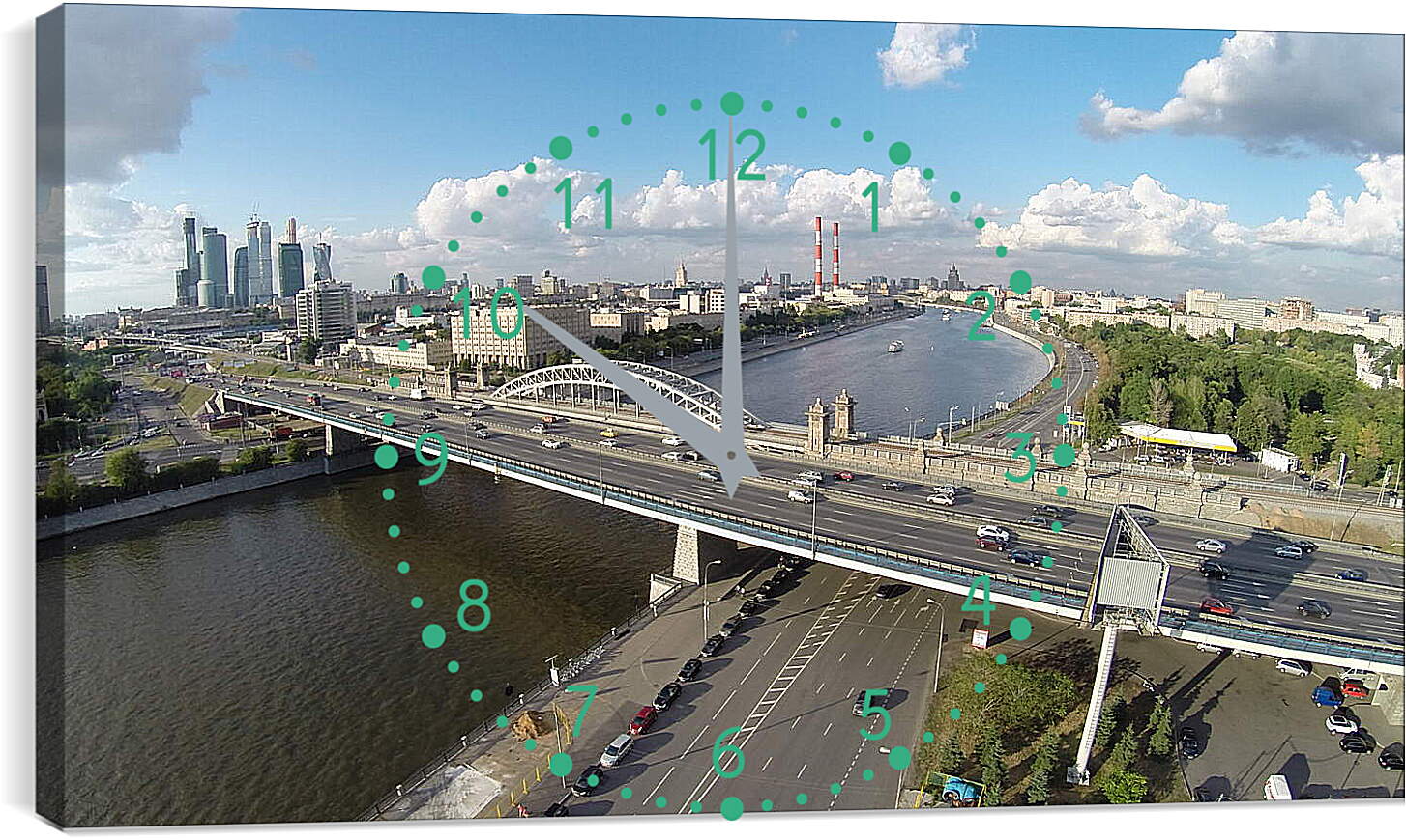 Часы картина - мост через Москву реку
