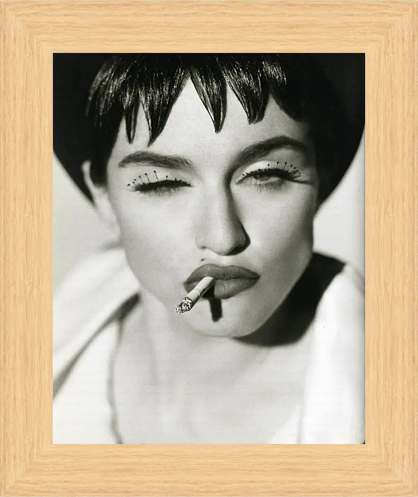 Картина в раме - Мадонна (Madonna) в молодости