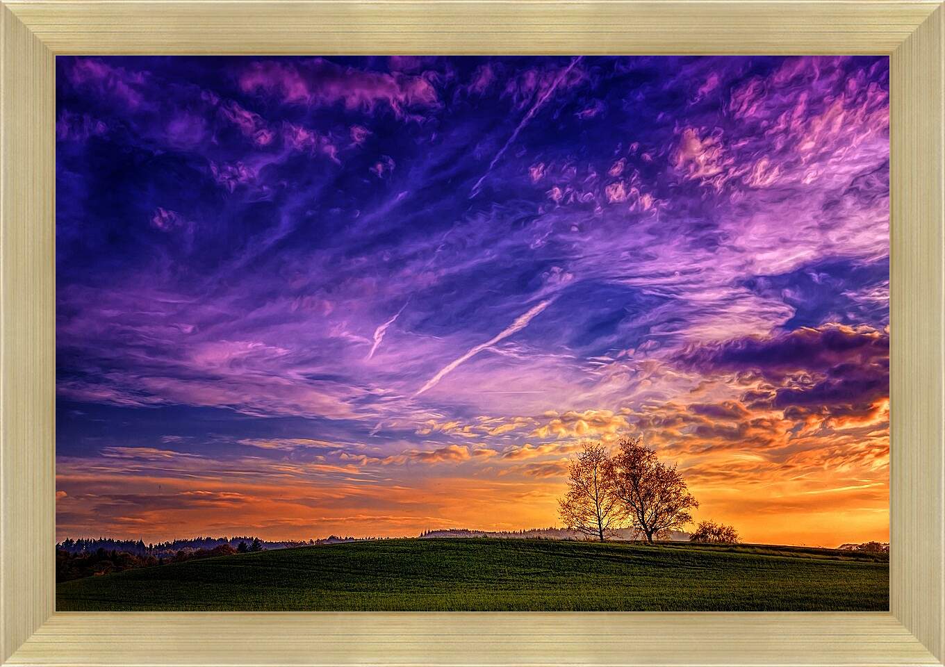 Картина в раме - Фиолетовый закат