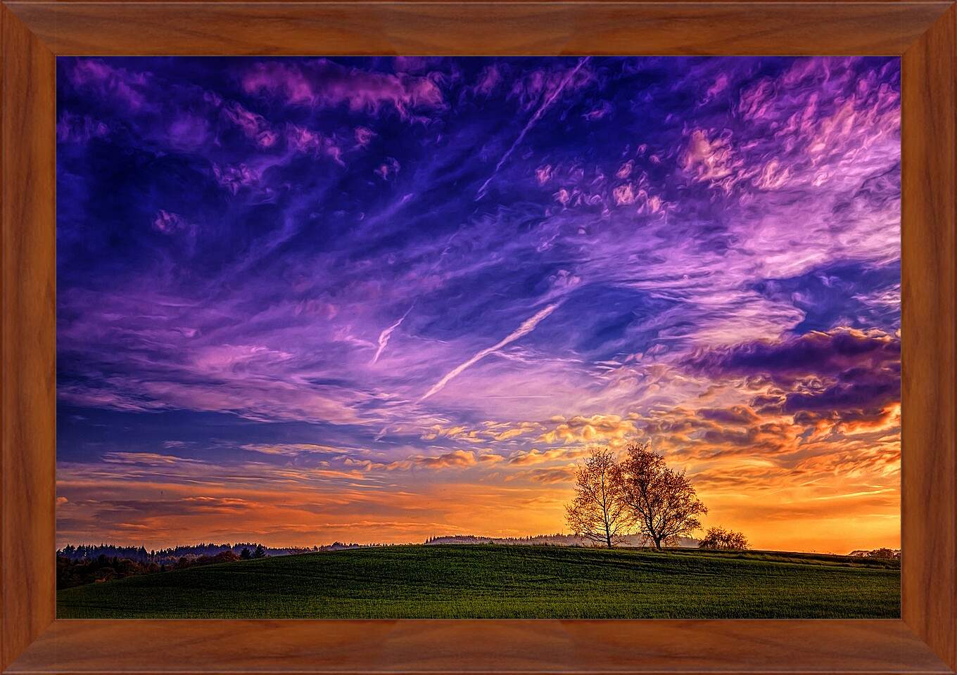 Картина в раме - Фиолетовый закат