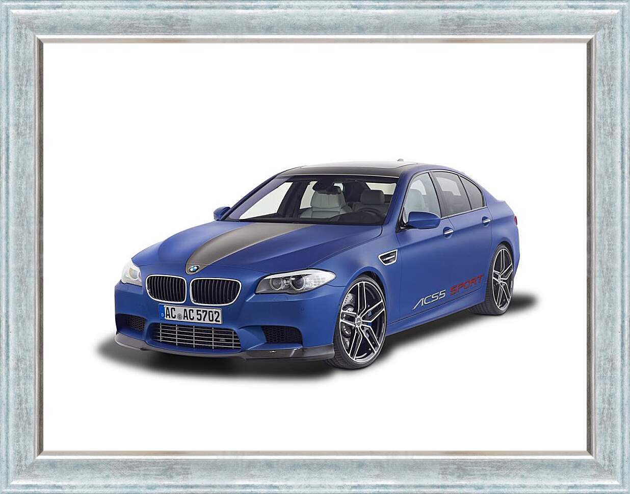 Картина в раме - Синяя BMW