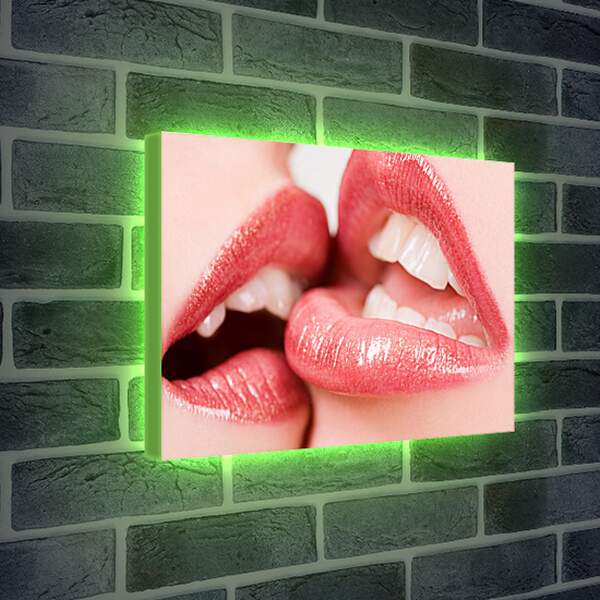 Лайтбокс световая панель - Поцелуй девушек