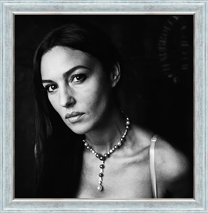 Картина в раме - Моника Беллуччи (Monica  Bellucci)